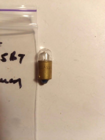 Радіолампи Радиолампы ^/--/^ Лампочка     (лампа) Tesla 12 /--/ В 1,5 /--/ Вт с небольшим окислением ^_^^^ Лампочка (лампа) Tesla 12 /--/ В 1,5 /--/ Вт з невеликим окисленням - фото фото фото