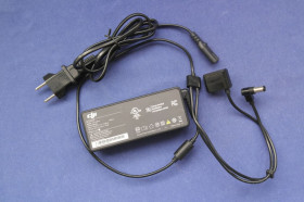 Квадрокоптери Квадрокоптеры ^/--/^ Зарядное устройство DJI Power Adapter 100 /--/ W Charger A /--/ 14-100 /--/ P /--/ 1 /--/ A ^_^^^ Зарядний пристрій DJI Power Adapter 100 /--/ W Charger A /--/ 14-100 /--/ P /--/ 1 /--/ A - фото фото фото