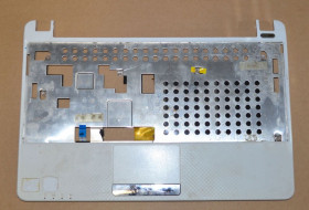 Корпуса Корпуса ^/--/^ Asus Eee PC 1001 /--/ PX верхняя часть корпуса мат. платы, топкейс  (13 /--/ GOA /--/ 2 /--/ B /--/ 1 /--/ AP /--/ 040-10) ^_^^^ Asus Eee PC 1001 /--/ PX верхня частина корпусу матеріальної плати, топкейс (13 /--/ GOA /--/ 2 /--/ B /--/ 1 /--/ AP /--/ 040-10) - фото фото фото