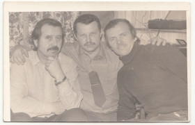 Листи, фото Письма, фото ^/--/^ Жизнь в СССР Мужская компания Мода ретро фото  (9 х 14) Р /--/ 9 ^_^^^ Життя в СРСР Чоловіча компанія Мода ретро фото (9 х 14) Р /--/ 9 - фото фото фото