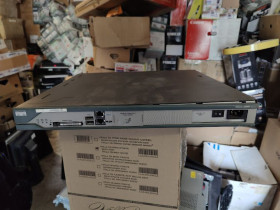 Маршрутизатори Маршрутизаторы ^/--/^ Маршрутизатор Cisco 2811 № 250503200 ^_^^^ Маршрутизатор Cisco 2811 No 250503200 - фото фото фото