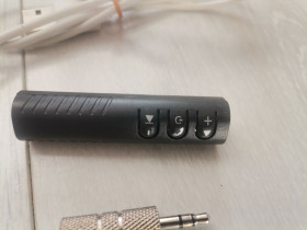 Кабелі, адаптери Кабели, адаптеры ^/--/^ Блютуз адаптер AUX  авто MP /--/ 3 WAV Black ^_^^^ Блютуз адаптер AUX авто MP /--/ 3 WAV Black - фото фото фото