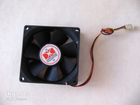 Системи охолодження Системы охлаждения ^/--/^ Titan DC-K /--/ 8 /--/ A /--/ 825 /--/ Z Data Cooler DCF-8025 /--/ H /--/ 12 /--/ Z 80 /--/ мм, 3-pin, z-підшипниковий ^_^^^ Titan DC-K /--/ 8 /--/ A /--/ 825 /--/ Z Data Cooler DCF-8025 /--/ H /--/ 12 /--/ Z 80 /--/ мм, 3-pin, z-подшипниковый - фото фото фото