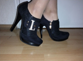 Ботильйони Ботильоны ^/--/^ Ботільйони жіночі. Р /--/ 36 ^_^^^ Ботиллионы женские. Р /--/ 36 - фото фото фото