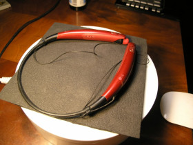 Bluetooth гарнітури Bluetooth гарнитуры ^/--/^ Оригинал LG Tone HBS-770 - редкий цвет ^_^^^ Оригінал LG Tone HBS-770 - рідкісний колір - фото фото фото