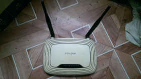 Маршрутизатори Маршрутизаторы ^/--/^ tp-link tl-wr /--/ 841 /--/ n wi fi роутер маршрутизатор 300 Мбит/с 2 антенны ^_^^^ tp-link tl-wr /--/ 814 /--/ n wi fi роутер маршрутизатор 300 Мбіт/с 2 антени - фото фото фото
