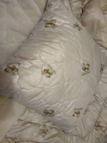 Подушки Подушки ^/--/^ Большие подушки на овчине 70*70 /--/ см ^_^^^ Великі подушки на вівчині 70 * 70 см - фото фото фото