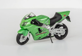 : : ^/--/^ 1:18 Kawasaki Ninja ZX-12 /--/ R, Maisto - фото фото фото