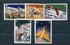 Освоєння космосу Освоение космоса ^/--/^ Фуджейра Fujeira Space  Mi 833-837 /--/ B Imperf  Apollo 15 Lunar mission MNH ^_^^^ Fujeira Space Mi 833-837 /--/ B Imperf Apollo 15 Lunar mission MNH - фото фото фото