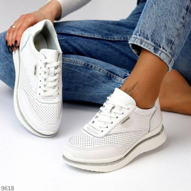 Кросівки Кроссовки ^/--/^ Белые кожаные женские кроссовки Rihi 38-40 /--/ р код 9618 ^_^^^ Білі шкіряні жіночі кросівки Rihi 36,38-41 /--/ р код 9618 - фото фото фото