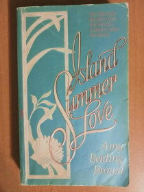 Книги на іноземних мовах Книги на иностранных языках ^/--/^ Amy Belding Brown. Island summer love. / Емі Белдінг Браун. Літнє кохання на острові. ^_^^^ Amy Belding Brown. Island summer love. Эми Белдинг Браун. Летняя любовь на острове. - фото фото фото