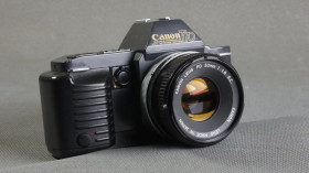 Canon Canon ^/--/^ Пленочный фотоаппарат Canon T-70 + объектив Canon FD 50 /--/ mm/1.8 S.C. 55 /--/ mm Вживане ^_^^^ плівковий фотоапарат Canon T-70 + об'єктив Canon FD 50 /--/ mm/1.8 S.C. 52 /--/ mm - фото фото фото