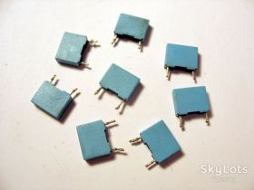 Конденсатори Конденсаторы ^/--/^ Конденсатор Siemens 0,01 /--/ мкф 400 /--/ в демонтаж - фото фото фото