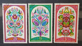 Мистецтво Искусство ^/--/^ Болгария 1982 г - Фрески с цветочным узором, гаш ^_^^^ Болгарія 1982 — Фрески з квітковим візерунком, гаш - фото фото фото