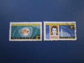 Освоєння космосу Освоение космоса ^/--/^ 2 марки Північний В&amp;apos;єтнам 1964 космос Восток-5-6 Терешкова гаш ^_^^^ 2 марки Северный Вьетнам 1964 космос Восток-5-6 Терешкова гаш - фото фото фото