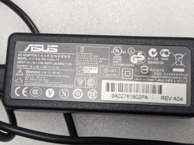 Адаптери живлення Адаптеры питания ^/--/^ Зарядка блок живлення  ASUS 2,5 x 0,7 mm 19 В, 2.1 А  40 Вт ОРИГІНАЛ, б/в , в ідеалі. ^_^^^ Зарядка блок питания ASUS 2,5 x 0,7 mm 19 В, 2. 1 А 40 Вт ОРИГИНАЛ, б/в, в идеале. - фото фото фото