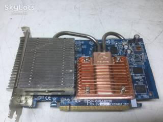 Відеокарти Видеокарты ^/--/^ Відеокарта Gigabyte GV-RX /--/ 13 P /--/ 256 /--/ DE RH неробоча  (6039-8) ^_^^^ Видеокарта Gigabyte GV-RX /--/ 13 P /--/ 256 /--/ DE RH нерабочая (6039-8) - фото фото фото