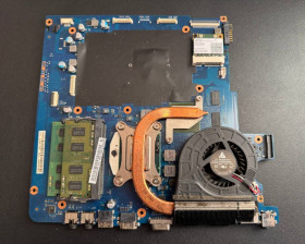 Материнські плати Материнские платы ^/--/^ Материнская плата для ноутбука Samsung NP /--/ 300 /--/ E /--/ 7 Scala 3-17  (В сборе как на фото) ^_^^^ Материнська плата для ноутбука Samsung NP /--/ 300 /--/ E /--/ 7 Scala 3-17 (У зборі як на фото) - фото фото фото