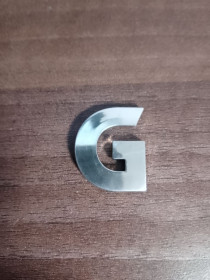 Наліпки, емблеми Наклейки, эмблемы ^/--/^ Самоклеюча літера G ^_^^^ Самоклеющаяся буква G - фото фото фото