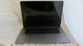 Apple MacBook Apple MacBook ^/--/^ Ноутбук Apple MacBook Pro 15&amp;quot; A /--/ 1707  (2017) ^_^^^ Ноутбук Apple MacBook Pro 15&amp;quot; A /--/ 1707 (2017) - фото фото фото