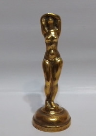 Статуетки, Скульптури, Фігурки, Фарфор Статуэтки, Скульптуры, Фигурки, Фарфор ^/--/^ Бронза, литьё - обнаженная фигура , НЮ. Тяжелая - 1630 /--/ гр. ^_^^^ Бронза, лиття - оголена фігура, НЮ. Важка - 1630 /--/ гр. - фото фото фото