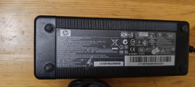 Адаптери живлення Адаптеры питания ^/--/^ Оригінальний блок живлення HP Compaq 120 /--/ W 18.5 /--/ V 6.5 /--/ A  (штекер 5.5 /--/ х /--/ 2.5 мм) PPP /--/ 016 /--/ H Б/В ^_^^^ Оригинальный блок питания HP Compaq 120 /--/ W 18.5 /--/ V 6. 5 /--/ A (штекер 5.5 /--/ х /--/ 2. 5 мм) PPP /--/ 016 /--/ H Б/В - фото фото фото