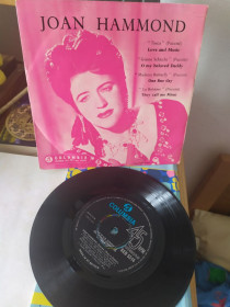Платівки Пластинки ^/--/^ Joan Hammond – One Fine Day    (&amp;quot;Madam Butterfly&amp;quot;) Puccini Пуччини англия EP 7 ^_^^^ Joan Hammond – One Fine Day (&amp;quot;Madam Butterfly&amp;quot;) Puccini Пуччіні англійська EP 7 - фото фото фото