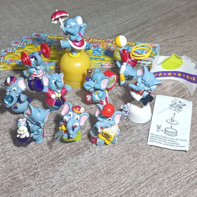 Фігурки Фигурки ^/--/^ Кіндер серія. Слони циркові. 1998 рік. ^_^^^ Киндер серия. Слоны цирковые. 1998 год. - фото фото фото