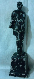 Статуетки, Скульптури, Фігурки, Фарфор Статуэтки, Скульптуры, Фигурки, Фарфор ^/--/^ СССР Горький, алюминий, высота 14 см. ^_^^^ СРСР Горький, алюміній, висота 14 см. - фото фото фото