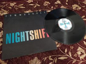Платівки Пластинки ^/--/^ Commodores   ( Lionel Richie )  night shift  UK      ( maxi 12&amp;apos;)  англия ^_^^^ Commodores (Lionel Richie) night shift UK (maxi 12&amp;apos;) - фото фото фото