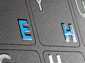 Клавіатури Клавиатуры ^/--/^ Якісні наклейки на клавіатуру непрозорі - чорні, в одному лоті 10 шт. ^_^^^ Наклейки на клавиатуру непрозрачны - черные, в одном лоте 10 шт. - фото фото фото