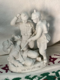 Статуетки, Скульптури, Фігурки, Фарфор Статуэтки, Скульптуры, Фигурки, Фарфор ^/--/^ Відплата  ( під реставрацію). ^_^^^ Возмездие (под реставрацию). - фото фото фото