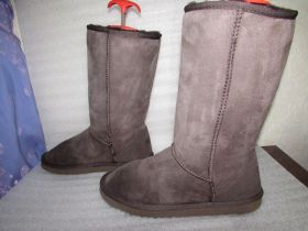 УГГІ (UGG) УГГИ (UGG) ^/--/^ РОСКОШЬ САПОГИ УГГИ НАТУРАЛЬНАЯ ОВЧИНА ~ARA~НОВЫЕ р 42 ^_^^^ САПОГИ УГГИ НАТУРАЛЬНА ВОВЧИНА ~ARA~НОВІ Р 42 - фото фото фото