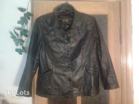 Куртки Куртки ^/--/^ 50-52= Женская демисезонная кожаная куртка The Breat Coat Company! ^_^^^ 50-52 - Жіноча демісезонна шкіряна куртка The Breat Coat Company. - фото фото фото