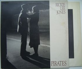 Платівки Пластинки ^/--/^ RICKIE LEE JONES Pirates LP EX/VG++ ^_^^^ RICKIE JONES Pirates LP EX/VG+ + + - фото фото фото