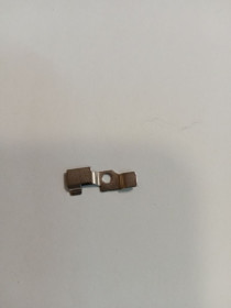 Корпуса Корпуса ^/--/^ LENOVO IdeaTab A /--/ 7-50  (A /--/ 3500-H) металлический фиксатор шлейфа аккумулятора ^_^^^ LENOVO IdeaTab A /--/ 7-50 (A /--/ 3500-H) металевий фіксатор шлейфу акумулятора - фото фото фото