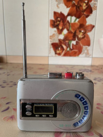 Портативні плеєри Портативные плееры ^/--/^ Касетний плеєр Singbox SB /--/ 998 China ^_^^^ Кассетный плеер Singbox SB /--/ 998 China - фото фото фото