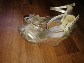 Босоніжки Босоножки ^/--/^ Женские босоножки на танкетке, платформе 40 р. New Look ^_^^^ Жіночі босоніжки на танкетці, платформі 40 р. New Look - фото фото фото