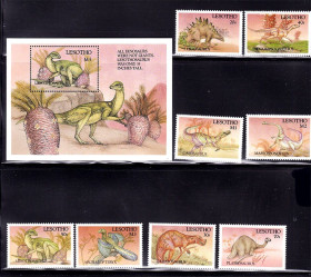 Фауна Фауна ^/--/^ Фауна .  Лесото / Lesotho  1992 г   MNH - блок + марки - динозавры ^_^^^ Лесото / Lesotho 1992 MNH - блок + марки - динозаври - фото фото фото