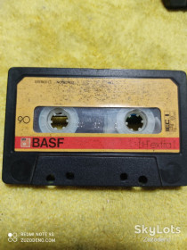 Касети Кассеты ^/--/^ Б/У Аудио кассета BASF LH extra I 90 ^_^^^ Б/У Аудіо касету BASF LH extra I 90 - фото фото фото