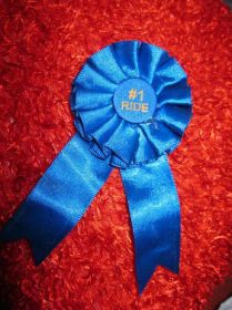 Ювелірні вироби, біжутерія Ювелирные изделия, бижутерия ^/--/^ синяя БРОШЬ БРОШКА значок медаль атлас ^_^^^ Синя БРОШЬ БРОШКА значок медаль атлас - фото фото фото