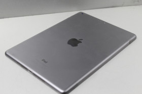 Apple iPad Apple iPad ^/--/^ Планшет №2830  Apple A /--/ 1474 iPad  16 /--/ GB  Экран 9.7&amp;quot; ^_^^^ Планшет No /--/ 2830 Apple A /--/ 1474 iPad 16 /--/ GB Экран 9.7&amp;quot; - фото фото фото