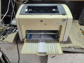 Принтери Принтеры ^/--/^ Лазерный принтер HP LaserJet 1022 с картриджем № 25280713 ^_^^^ Лазерний принтер HP LaserJet 1022 з картриджем No 25280713 - фото фото фото