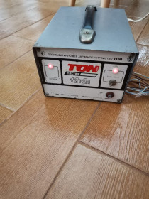Автомобільні зарядки Автомобильные зарядки ^/--/^ Зарядное устройство для  аккумуляторов Тон 12 /--/ В 5 /--/ А ^_^^^ зарядний пристрій для акумуляторів Тон 12 /--/ В 5 /--/ А - фото фото фото