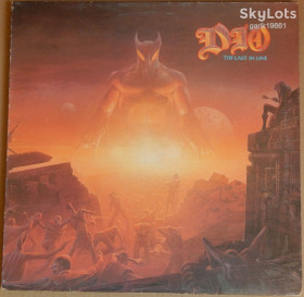 Платівки Пластинки ^/--/^ Dio – The Last In Line  (Vertigo – 822 366-1, Italy) inner sleeve EX+/NM- ^_^^^ Dio - The Last In Line (Vertigo - 822 366-1, Italy) inner sleeve EX+/NM- - фото фото фото