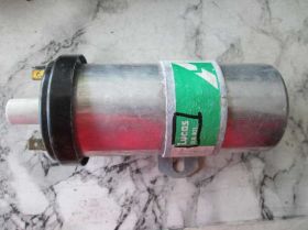 Котушки запалювання Катушки зажигания ^/--/^ Катушка зажигания Audi 100 C /--/ 3 BMW E /--/ 21 E /--/ 12 Scorpio ^_^^^ Audi 100 C /--/ 3 BMW E /--/ 21 E /--/ 12 Scorpio - фото фото фото