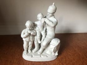 Статуетки, Скульптури, Фігурки, Фарфор Статуэтки, Скульптуры, Фигурки, Фарфор ^/--/^ (S) СТАТУЭТКА. БИСКВИТ * НЕМЕЦКИЕ ВАРВАРЫ * АВСТРИЯ. ЕВРОПА.      (S) ^_^^^ (S) Статуетка. Бісквіт * Німецькі варвари * Австрія. Європа. (S) - фото фото фото