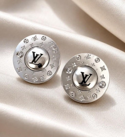 Сережки Серьги ^/--/^ Срібні вінтажні сережки louis vuitton ^_^^^ Серебряные винтажные серьги louis vuitton - фото фото фото