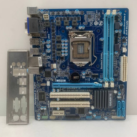 Материнські плати Материнские платы ^/--/^ Материнська плата s /--/ 1155 GIGABYTE GA-H /--/ 61 /--/ M-USB /--/ 3  (Socket 1155, DDR /--/ 3, б/у) ^_^^^ Материнская плата s /--/ 1155 GIGABYTE GA-H /--/ 61 /--/ M-USB /--/ 3 (Socket 1155, DDR /--/ 3, б/у) - фото фото фото