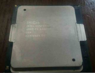 Процесори Процессоры ^/--/^ Очень мощный процессор для 2011-1 сокета XEON E /--/ 7-4860 V /--/ 2 12 ядер 24 /--/ поток ^_^^^ Дуже потужний процесор для 2011-1 сокета XEON E /--/ 7-4860 V /--/ 2 12 ядер 24 /--/ потік - фото фото фото